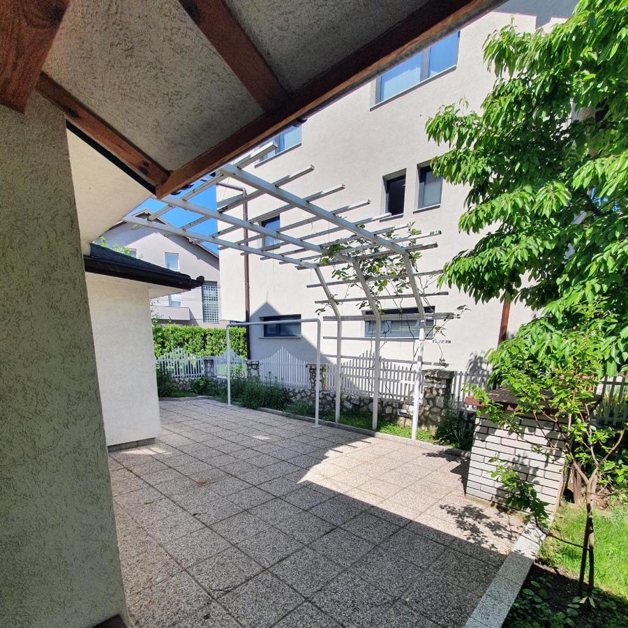 Apartments Arna Visoko Zewnętrze zdjęcie